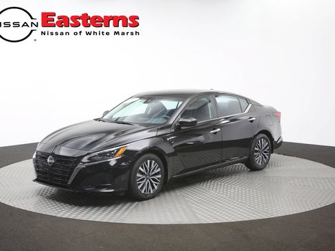Used 2023 Nissan Altima 2.5 SV FWD image 55