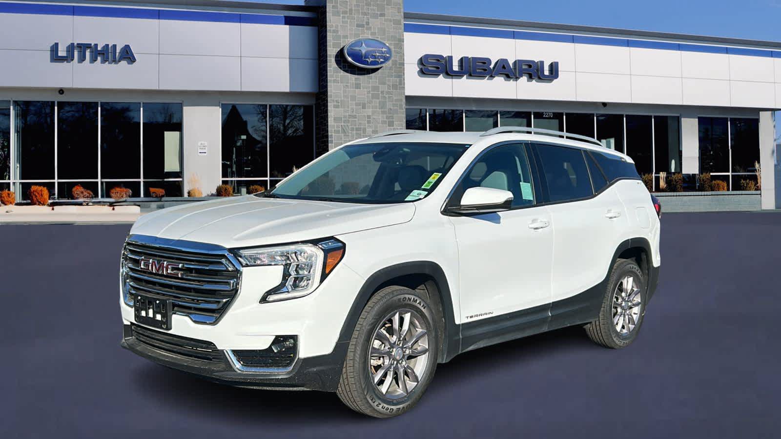 Used 2023 GMC Terrain SLT AWD/4WD image 1