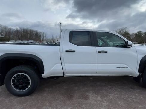 New 2026 Toyota Tacoma TRD Off-Road AWD/4WD image 9