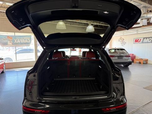 Used 2018 Audi SQ5 Prestige w/ Prestige Package image 49