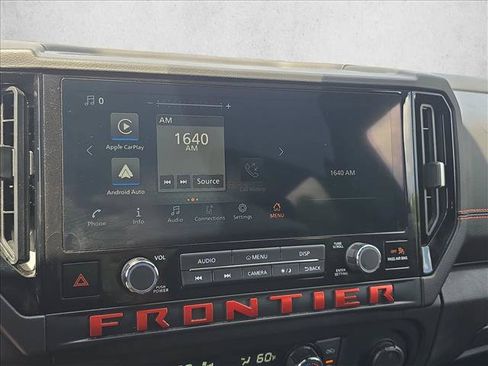 Used 2026 Nissan Frontier PRO-4X AWD/4WD image 13