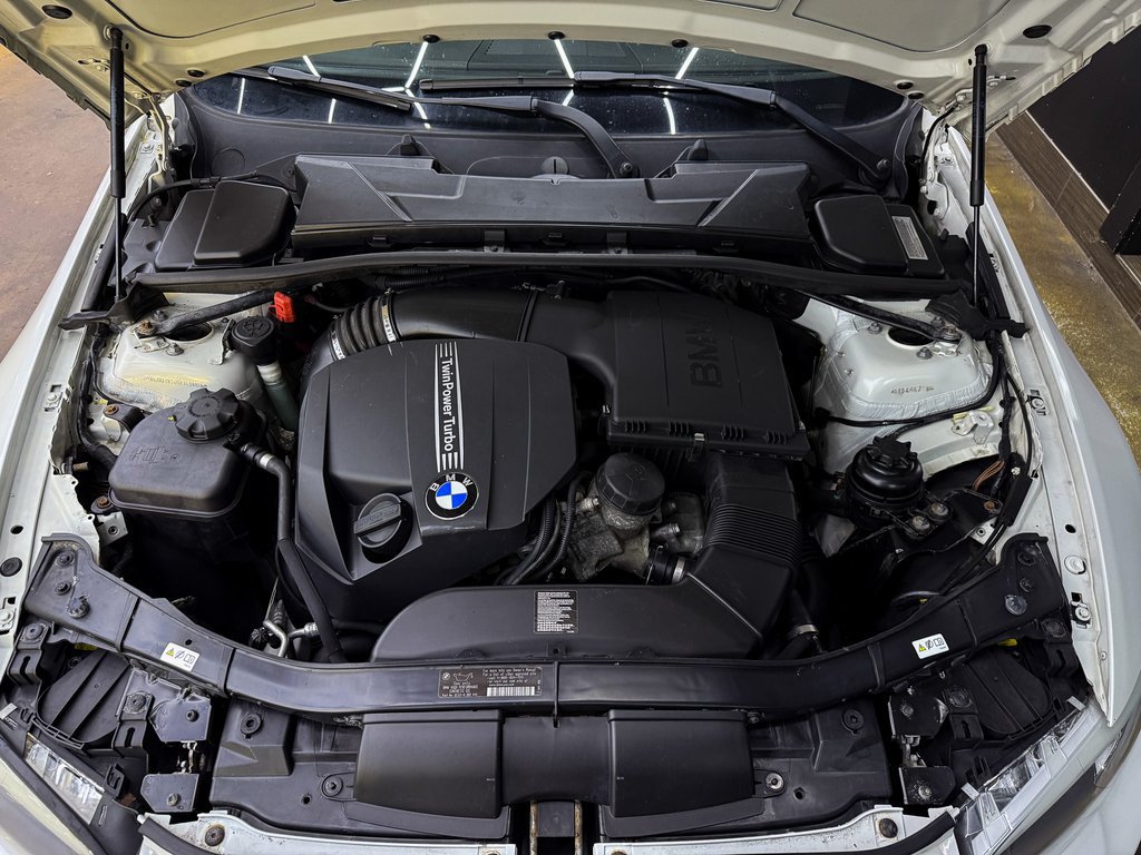 Used 2011 BMW 335i xDrive Coupe AWD/4WD image 27