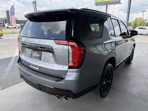 Used 2022 GMC Yukon Denali w/ Advanced Technology Package AWD/4WD image 5