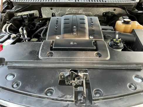 Used 2007 Lincoln Navigator 4WD image 23