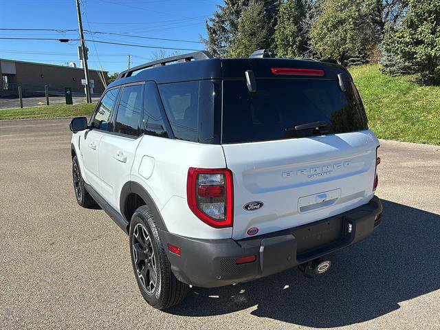 New 2026 Ford Bronco Sport Outer Banks AWD/4WD image 2