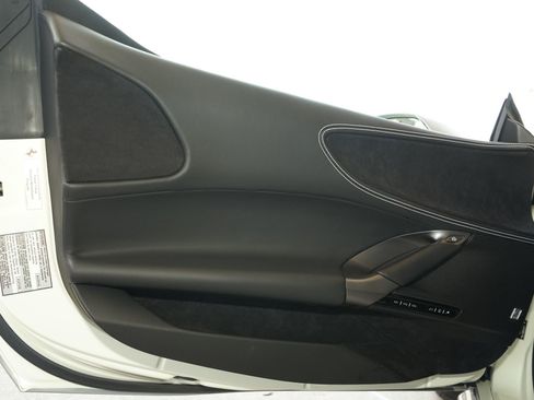 Used 2022 Ferrari SF90 Stradale image 23