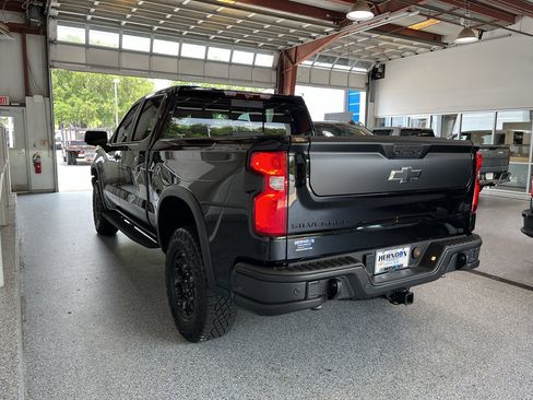 Used 2024 Chevrolet Silverado 1500 ZR2 w/ ZR2 Bison Edition AWD/4WD image 6
