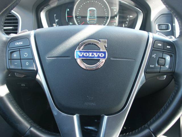 Used 2015 Volvo XC60 T6 Premier Plus AWD/4WD image 9