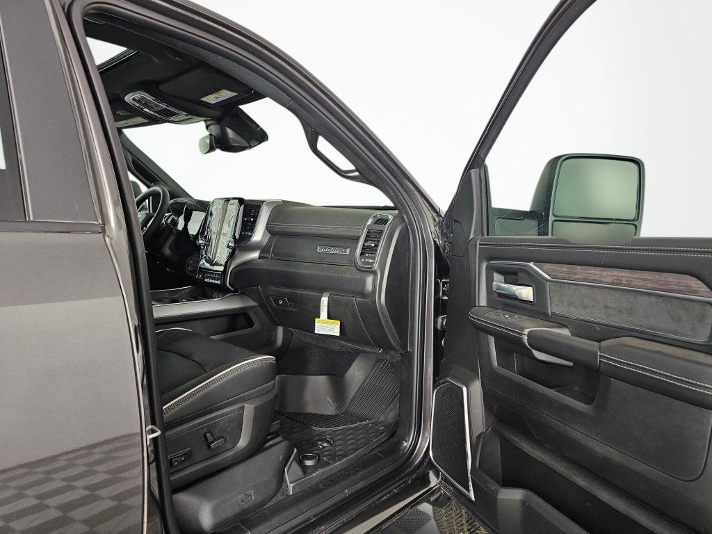 New 2026 RAM 3500 Laramie w/ Night Edition AWD/4WD image 39