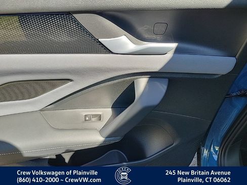 New 2026 Volkswagen Tiguan SE AWD/4WD image 47