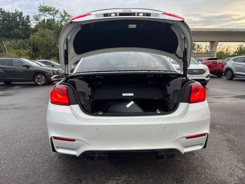 Used 2018 BMW M4 Convertible RWD image 12