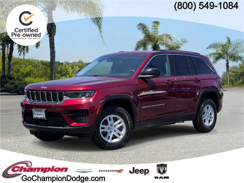 Used 2023 Jeep Grand Cherokee Laredo RWD image 1