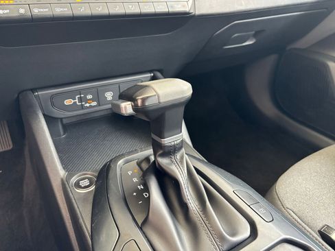 Used 2025 Kia K4 FWD image 42