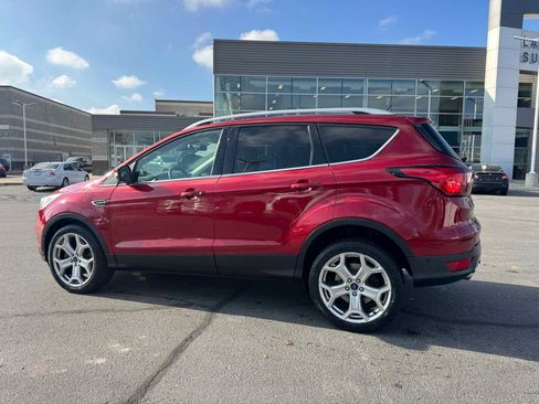 Certified 2019 Ford Escape Titanium image 3