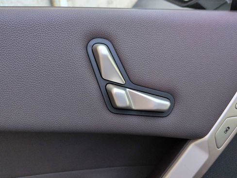 New 2026 BMW iX xDrive45 image 17