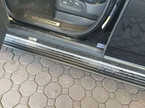 Used 2023 Cadillac Escalade ESV V AWD/4WD image 14