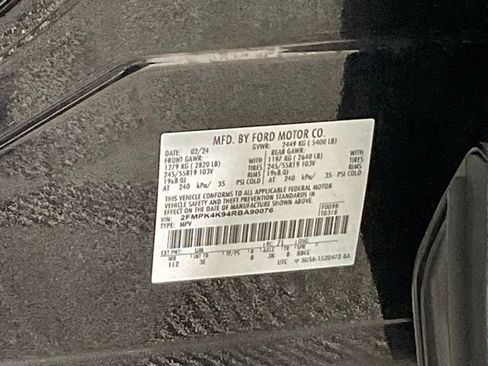 Used 2024 Ford Edge Titanium AWD/4WD image 22