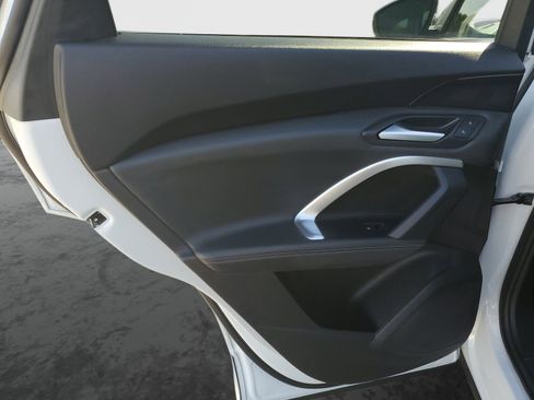 Used 2025 Audi Q5 Premium w/ Convenience Package image 17