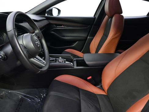 Certified 2025 MAZDA MAZDA3 Carbon image 13