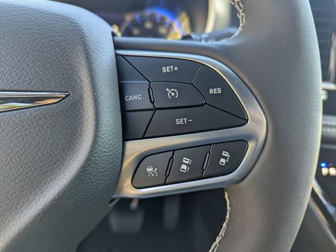 New 2026 Chrysler Pacifica Select FWD image 20