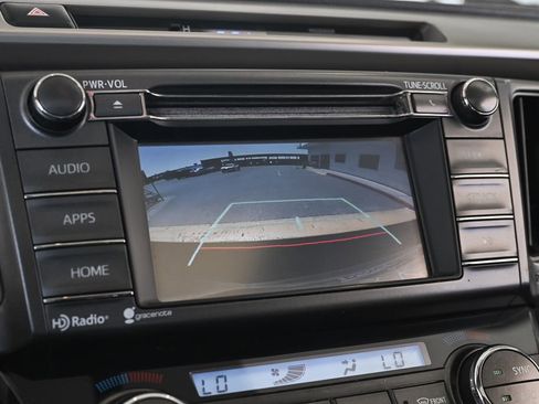 Used 2015 Toyota RAV4 XLE FWD image 29
