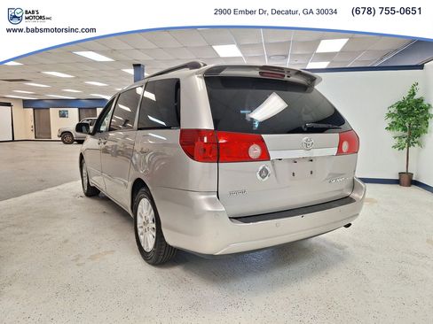 Used 2007 Toyota Sienna FWD image 9
