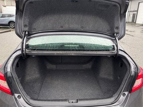 Used 2018 Honda Accord Sport image 26