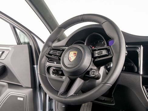 New 2026 Porsche Macan Turbo image 31