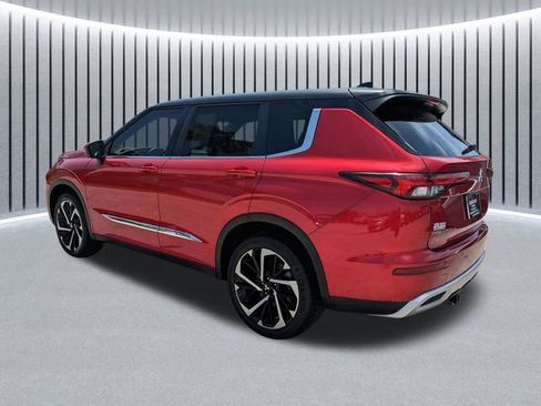 Used 2024 Mitsubishi Outlander SE AWD/4WD image 6