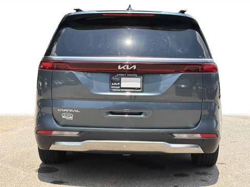 Used 2024 Kia Carnival SX Prestige FWD image 29
