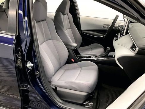 Used 2020 Toyota Corolla SE w/ SE Premium Package image 8