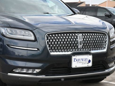 Used 2022 Lincoln Nautilus Black Label w/ Class II Trailer Tow Package AWD/4WD image 28