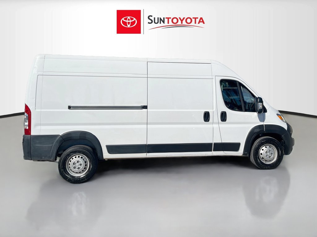 Used 2025 RAM ProMaster 2500 w/ Convenience Group FWD image 2