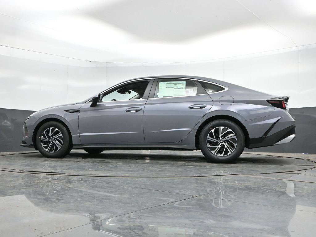 New 2026 Hyundai Sonata Blue FWD image 28