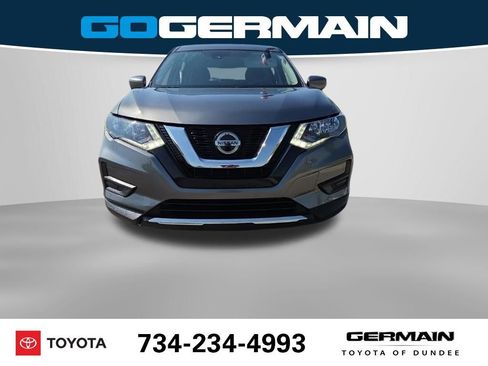 Used 2020 Nissan Rogue S FWD image 3