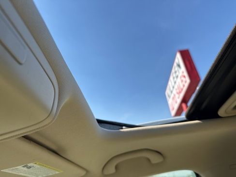 Used 2017 Volkswagen Passat 1.8T SE image 40