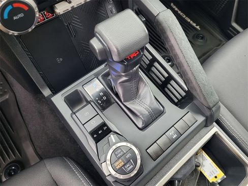 Used 2025 Toyota Tacoma TRD Off-Road w/ TRD Off Road Upgrade Package image 19