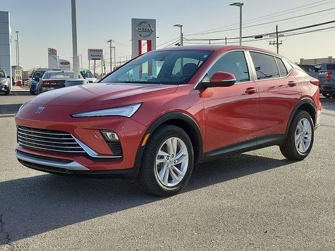 Used 2024 Buick Envista Preferred w/ Convenience I Package image 5