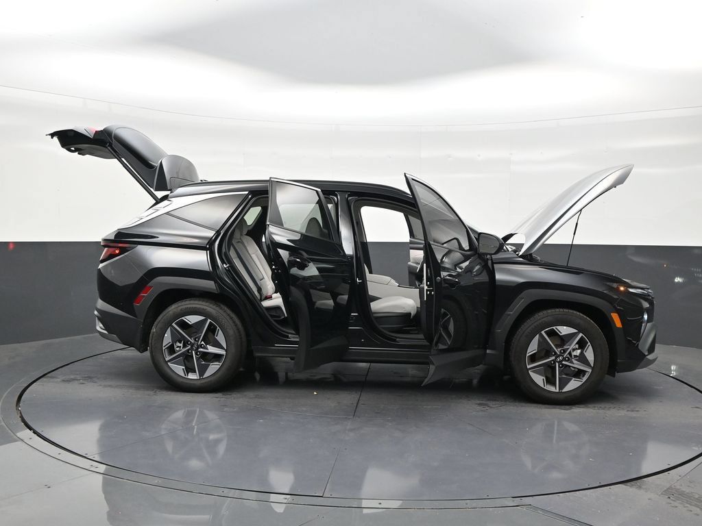 Used 2026 Hyundai Tucson SEL Plus FWD image 29