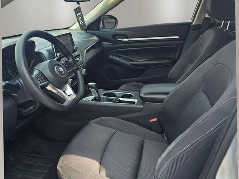Used 2022 Nissan Altima 2.5 SV FWD image 9