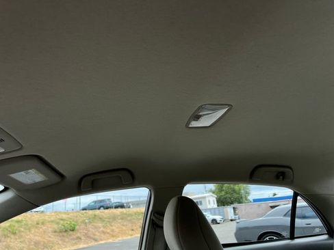 Used 2010 Toyota Corolla LE FWD image 25