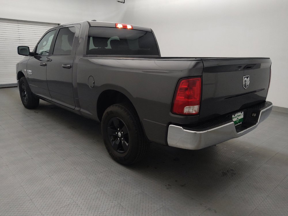 Used 2021 RAM 1500 Classic SLT RWD image 3