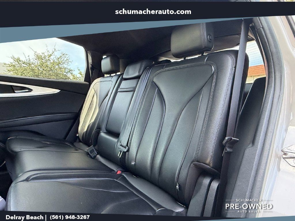 Certified 2019 Lincoln Nautilus FWD image 12