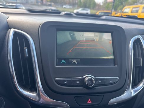 Used 2018 Chevrolet Equinox LT AWD/4WD image 29