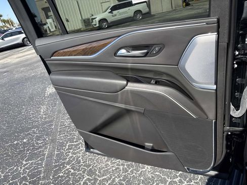 Certified 2024 Cadillac Escalade ESV Sport Platinum w/ LPO, ONYX Package image 13