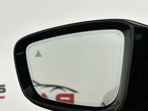 Used 2021 BMW M4 Coupe w/ Executive Package image 44