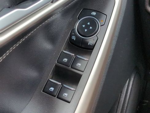 Used 2023 Ford Explorer XLT w/ Equipment Group 202A RWD image 23