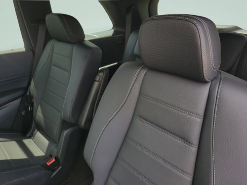 New 2026 Mercedes-Benz GLS 580 4MATIC image 9