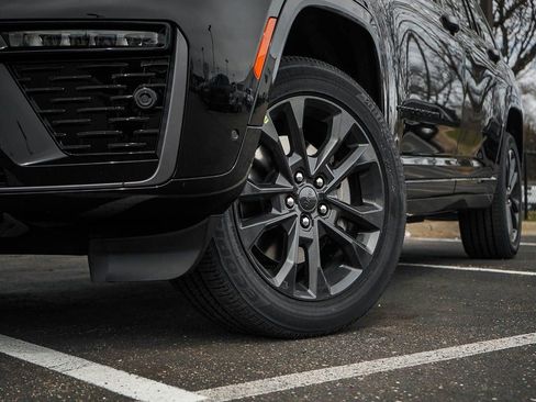 New 2026 Jeep Grand Cherokee L Limited AWD/4WD image 6