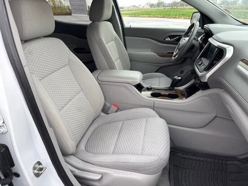 Used 2019 GMC Acadia SLE image 25